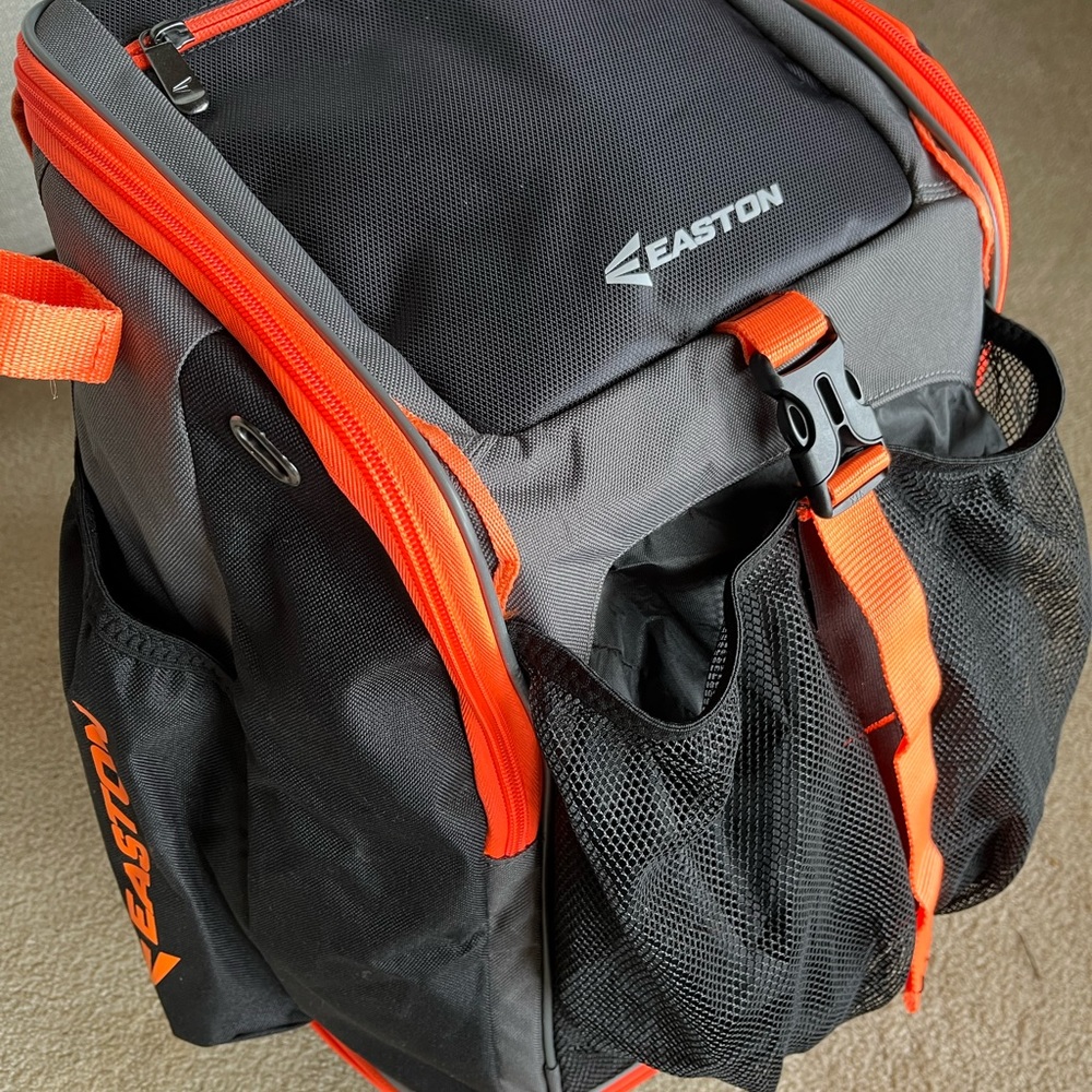 Easton Bat Bag Baseball-never used